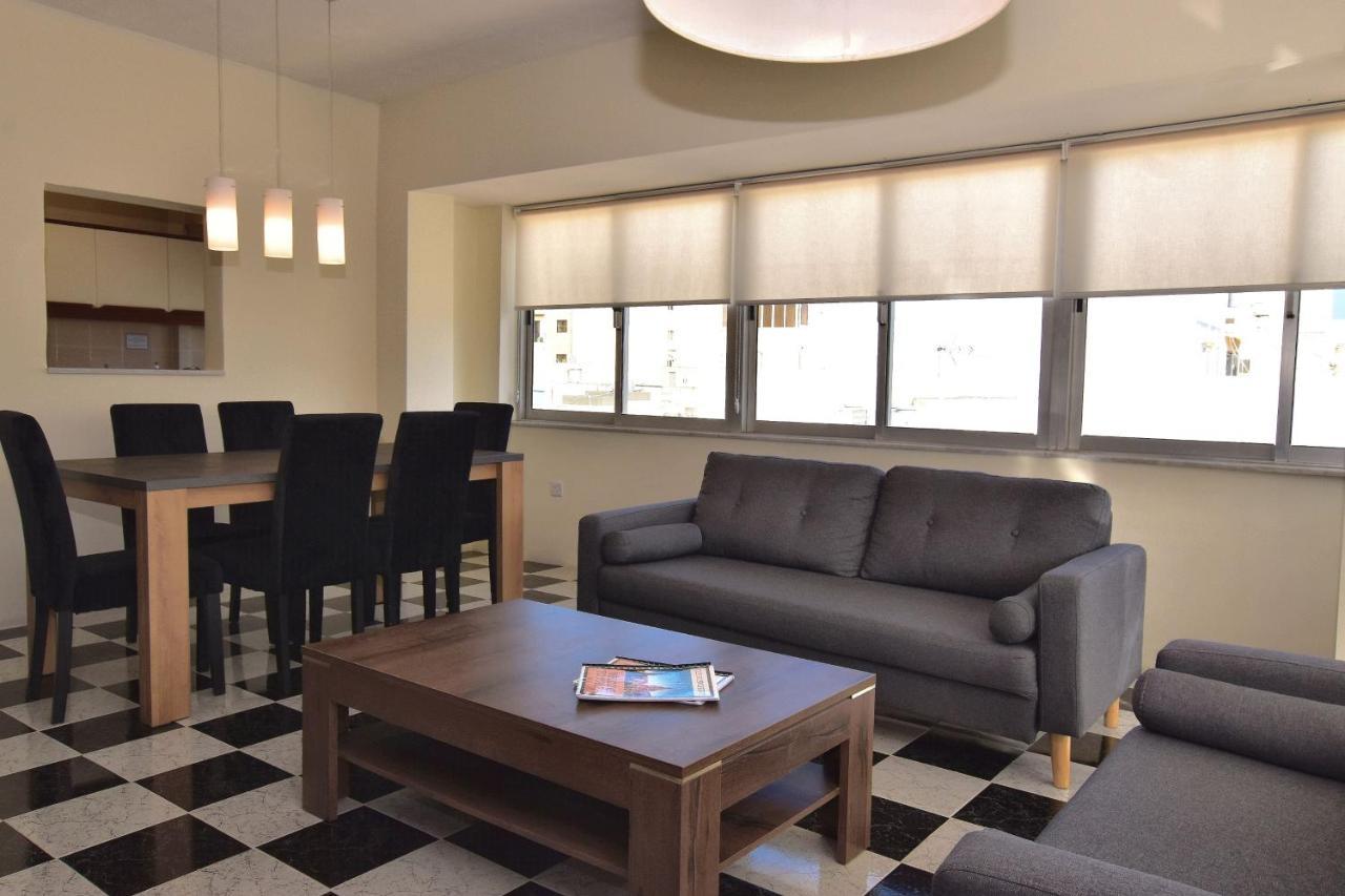 2 Bedroom, Bright & Central Top Floor Apartment - 5 Msida Extérieur photo